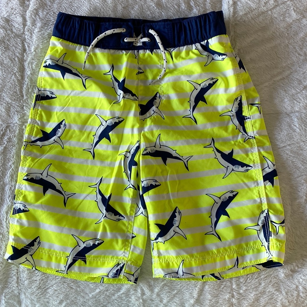 Gal Kids swim trunks size M-8. Yellow and blue.